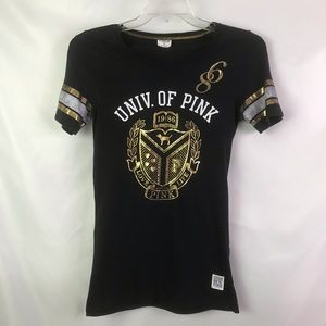 VICTORIA’S SECRET “UNIV. OF PINK” T-SHIRT